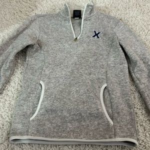 Gently used soft Xavier university quarter zip!